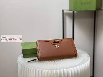 Gucci Diana Continental Wallet Leather Brown 658634 19x10cm