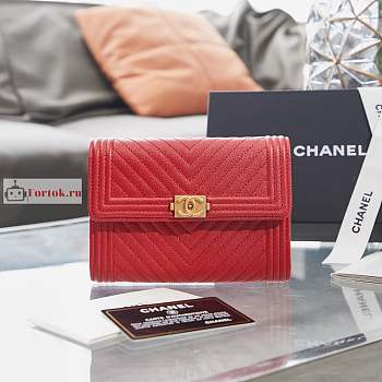 Chanel Boy Wallet Chevron In Grained Leather Red A84385 10×15×3.5cm