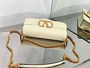 Valentino Loco Garavani Shoulder Bag In Leather White 27x13x6cm - 4