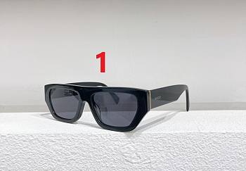 Gucci Rectangular Frame Logo Sunglasses 691309 