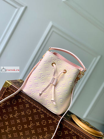 Louis Vuitton NeoNoe BB Summer Stardust Light Pink M46174 20x20x13cm