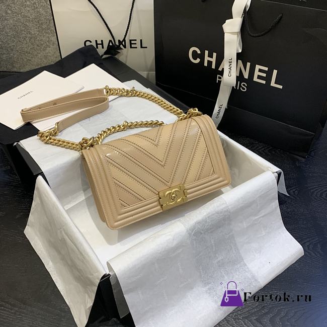 Chanel Medium Chevron Mix Leather Flap Boy Bag Beige A67086 25x16x9cm - 1