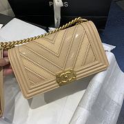 Chanel Medium Chevron Mix Leather Flap Boy Bag Beige A67086 25x16x9cm - 4