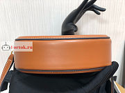 Celine Oval Bag Cuir Triomphe In Smooth Leather Tan 198603 20x15x6cm - 4