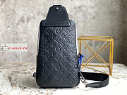 Louis Vuitton Avenue Slingbag Monogram-embossed M59926 20x31x10cm - 6
