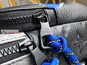 Louis Vuitton Avenue Slingbag Monogram-embossed M59926 20x31x10cm - 4