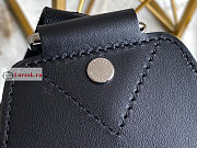 Louis Vuitton Avenue Slingbag Monogram-embossed M59926 20x31x10cm - 2