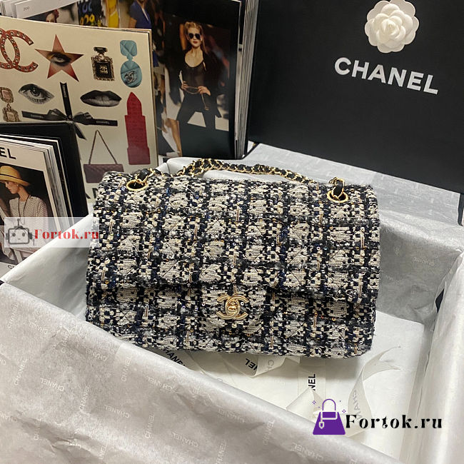 Chanel Classic Bag In Tweed White A01112 25x7x16cm - 1