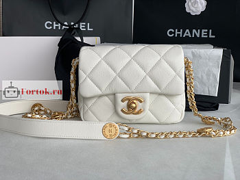 Chanel Mini Flap Bag Gold Coin In Grained Leather White AS3368 17x13x5.5cm