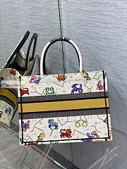 Dior Medium Book Tote Zodiac Embroidery Latte M1296 36x27.5x16.5cm - 6