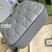 Gucci GG Matelasse Leather Shoulder Bag Gray 702234 21.5x17x7.5cm - 6