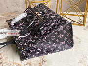 Louis Vuitton Onthego MM Monogram Coated Black M46154 27x35x14cm - 4