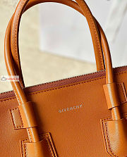 Givenchy Small Antigona Sport Handbag Tan Brown 33x7x25cm - 3