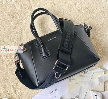 Givenchy Mini Antigona Sport Handbag Black 22x5x18cm