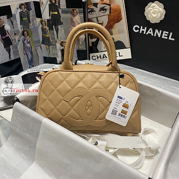 Chanel Bowling Bag In Grained Leather Beige 25x14x9cm 