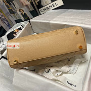 Chanel Bowling Bag In Grained Leather Beige 25x14x9cm  - 5