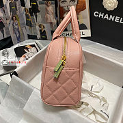 Chanel Bowling Bag In Grained Leather Coral Pink 25x14x9cm  - 2