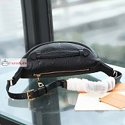 Louis Vuitton Bumbag Monogram Leather Black M44812 23x16x10cm - 6
