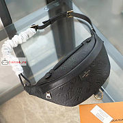Louis Vuitton Bumbag Monogram Leather Black M44812 23x16x10cm - 3
