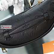 Louis Vuitton Bumbag Monogram Leather Black M44812 23x16x10cm - 2