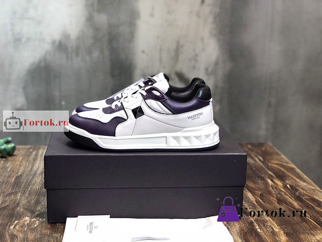Valentino One Stud Low Top Sneaker Purple - 1