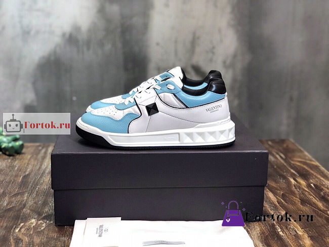 Valentino One Stud Low Top Sneaker Blue - 1
