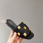 Valentino Roman Stud Slide Sandal Black - 4