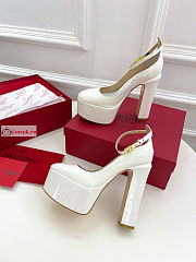 Valentino Tan-Go Patent Leather Platform Pump White - 6