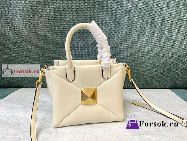 Valentino Small One Stud Nappa Handbag White 19x16x12cm - 1