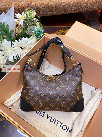 Louis Vuitton Boulogne Monogram Canvas Black M45831 29x16x9.5cm