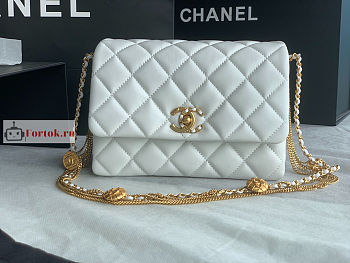 Chanel Mini Flap Bag In Lambskin Leather White AS3378 15x20x9cm