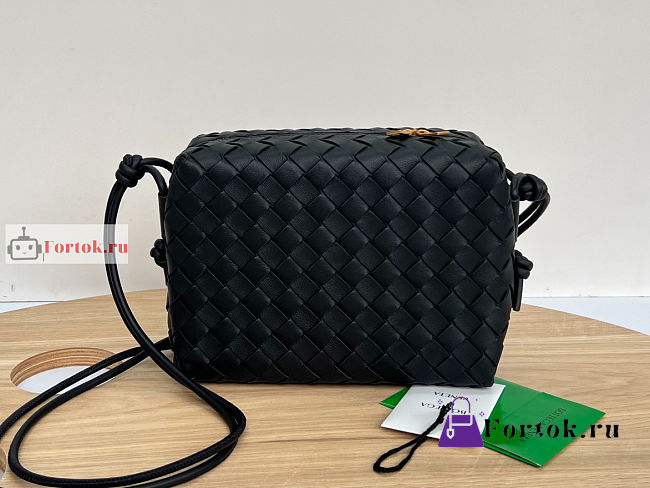 Bottega Veneta Loop Camera Bag Black 25cm - 1
