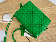Bottega Veneta Loop Camera Bag Green 25cm - 5