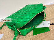 Bottega Veneta Loop Camera Bag Green 25cm - 3