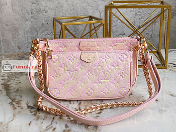 Louis Vuitton Multi Pochette Accessoires Sprayed Pink M46093 24x13.5x4cm