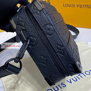 Louis Vuitton Handle Soft Trunk (M59163)