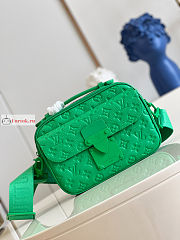 Louis Vuitton S Lock Messenger Green M20904 22x18x8cm - 5