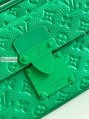Louis Vuitton S Lock Messenger Green M20904 22x18x8cm - 2