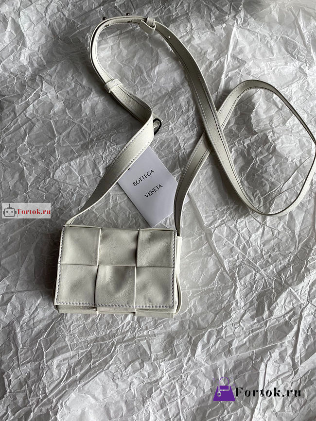 Bottega Veneta Candy Cassette In Smooth Leather White 12x8x4cm - 1