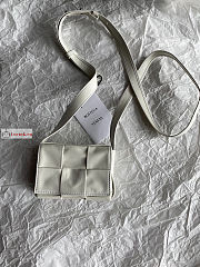 Bottega Veneta Candy Cassette In Smooth Leather White 12x8x4cm - 1