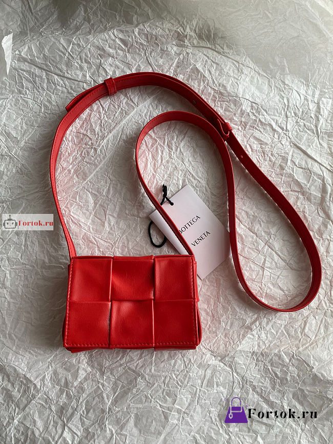 Bottega Veneta Candy Cassette In Smooth Leather Red 12x8x4cm - 1