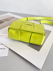Bottega Veneta Candy Cassette In Smooth Leather Kiwi Yellow 12x8x4cm - 3