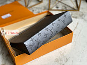 Louis Vuitton Ppchette Voyage MM Gray M30840 27x21x6cm - 6