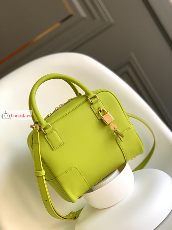 Loewe Amazona 19 Square Bag Lime 19x18x11.5cm