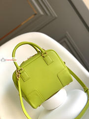 Loewe Amazona 19 Square Bag Lime 19x18x11.5cm - 3