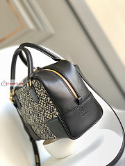 Loewe Amazona 19 Square Bag In Anagram Black 19x18x11.5cm - 5