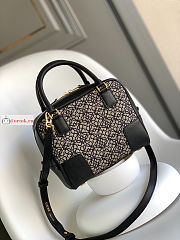 Loewe Amazona 19 Square Bag In Anagram Black 19x18x11.5cm - 3