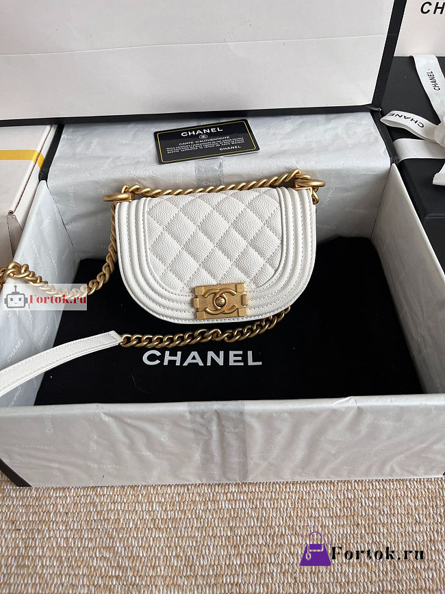 Chanel Mini Boy Messenger Bag In Grained Leather White 15x9.5x4.5cm - 1