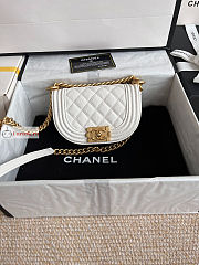 Chanel Mini Boy Messenger Bag In Grained Leather White 15x9.5x4.5cm - 1