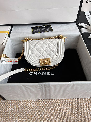 Chanel Mini Boy Messenger Bag In Grained Leather White 15x9.5x4.5cm